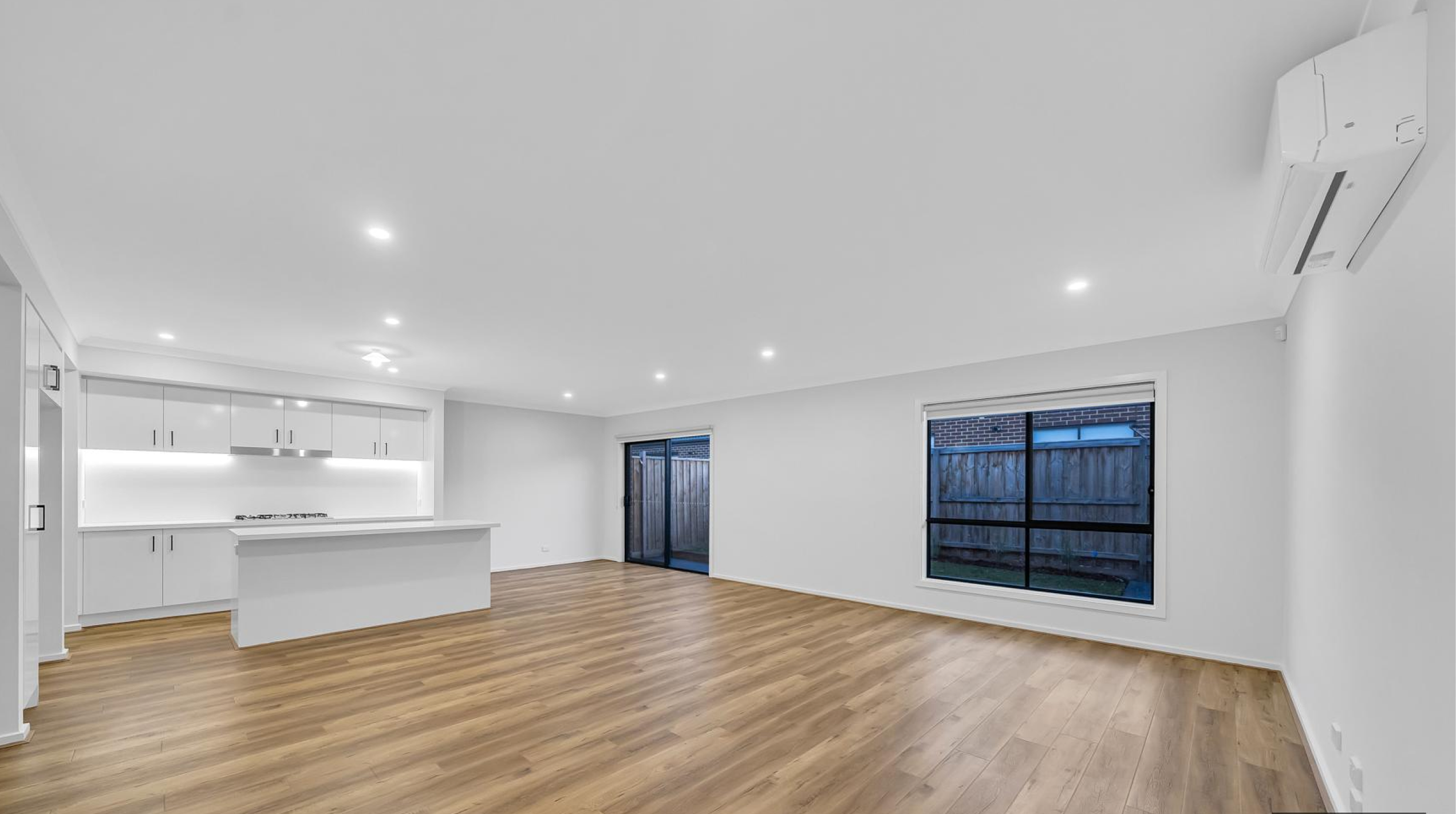 Empty Room Gallery 4